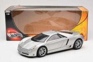Cadillac Cien Argent Hot Wheels 1:18 57296 Métal Moulé — image 8 sur 8