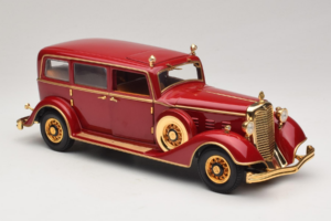 Cadillac Deluxe Tudor Limousine d'État Puyi Dernier Empereur de Chine Sun Star 1:18 4100 Métal Moulé — image 6 sur 9
