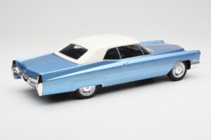 Cadillac DeVille Bleu KK-Scale 1:18 KKDC180314 Métal Moulé — image 2 sur 6