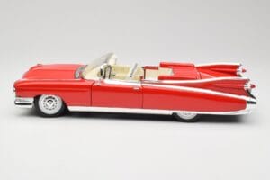 Cadillac Eldorado Biarritz Bolero Red Maisto 1:18 31813 Métal Moulé — image 4 sur 8