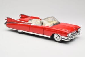 Cadillac Eldorado Biarritz Bolero Red Maisto 1:18 31813 Métal Moulé — image 6 sur 8