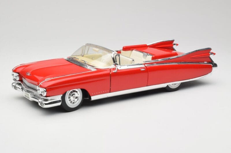 Cadillac Eldorado Biarritz Bolero Red Maisto 1:18 31813 Métal Moulé
