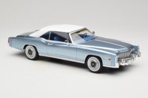 Cadillac Eldorado Cabriolet Bleu MCG 1:18 MCG18472 Métal Moulé — image 5 sur 7