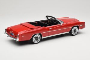 Cadillac Eldorado Cabriolet Rouge MCG 1:18 MCG18471 Métal Moulé — image 3 sur 8