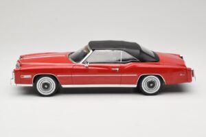 Cadillac Eldorado Cabriolet Rouge MCG 1:18 MCG18471 Métal Moulé — image 4 sur 8