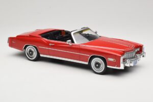 Cadillac Eldorado Cabriolet Rouge MCG 1:18 MCG18471 Métal Moulé — image 6 sur 8