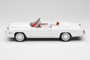 Cadillac Eldorado Cabriolet Blanc MCG 1:18 MCG18474 Métal Moulé — image 3 sur 7