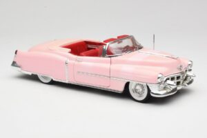 Cadillac Eldorado Rose Anson 1:18 30371 Métal Moulé — image 6 sur 8