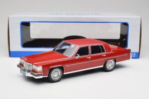 Cadillac Fleetwood Brougham Rouge Foncé Métallisé MCG 1:18 MCG18251 Métal Moulé — image 6 sur 6