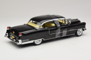 Cadillac Fleetwood Series 60 The Godfather Greenlight 1:18 12949 Métal Moulé — image 2 sur 6
