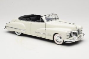 Cadillac Series 62 Cabriolet Blanc Anson 1:18 30335 Métal Moulé — image 6 sur 8