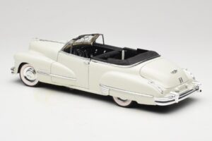 Cadillac Series 62 Cabriolet Blanc Anson 1:18 30335 Métal Moulé — image 7 sur 8
