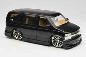 Chevrolet Astro Van Tuned Noir Jada 1:18 63122 Métal Moulé — image 6 sur 8