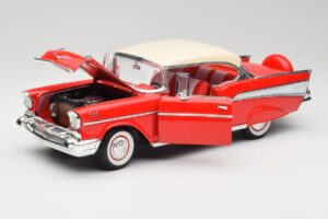 Chevrolet Bel Air Matador Rouge & India Ivoire Road Legends 1:18 92109 Métal Moulé — image 2 sur 8