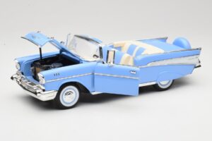 Chevrolet Bel Air Cabriolet Bleu Road Signature 1:18 55/1/0863 Métal Moulé — image 2 sur 8