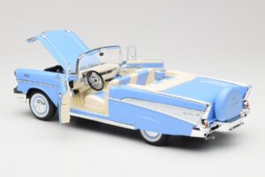 Chevrolet Bel Air Cabriolet Bleu Road Signature 1:18 55/1/0863 Métal Moulé — image 5 sur 8