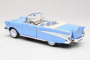Chevrolet Bel Air Cabriolet Bleu Road Signature 1:18 55/1/0863 Métal Moulé — image 7 sur 8