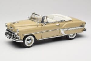 Chevrolet Bel Air Cabriolet Crème Sun Star 1:18 1623 Métal Moulé