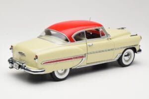 Chevrolet Bel Air Beige Sun Star 1:18 1600 Métal Moulé — image 3 sur 8