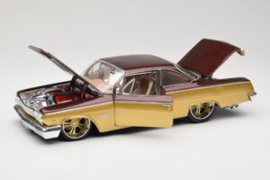 Chevrolet Bel Air Or & Marron Maisto 1:18 31064 Métal Moulé — image 2 sur 8