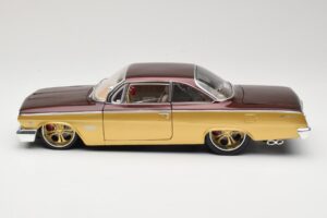 Chevrolet Bel Air Or & Marron Maisto 1:18 31064 Métal Moulé — image 4 sur 8