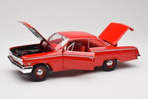 Chevrolet Bel Air Rouge Maisto 1:18 31641 Métal Moulé — image 2 sur 8