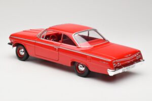 Chevrolet Bel Air Rouge Maisto 1:18 31641 Métal Moulé — image 7 sur 8