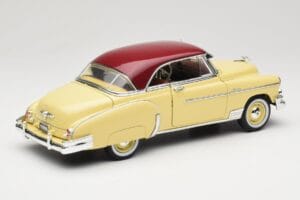Chevrolet Bel Air Jaune & Rouge Motormax 1:18 73111 Métal Moulé — image 3 sur 8