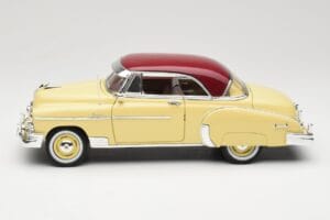 Chevrolet Bel Air Jaune & Rouge Motormax 1:18 73111 Métal Moulé — image 4 sur 8