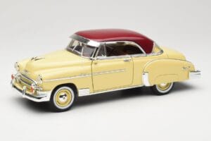 Chevrolet Bel Air Jaune & Rouge Motormax 1:18 73111 Métal Moulé