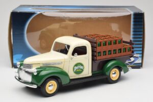 Chevrolet Brasseur Perrier Fourgonnette Vert Solido 1:18 203243 Métal Moulé — image 8 sur 8