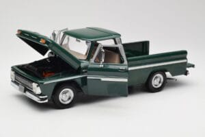 Chevrolet C-10 Vert Sun Star 1:18 1360 Métal Moulé — image 2 sur 8