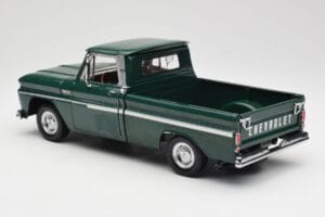Chevrolet C-10 Vert Sun Star 1:18 1360 Métal Moulé — image 7 sur 8