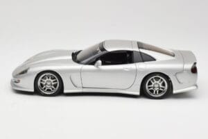 Chevrolet Callaway C12 Argent AUTOart 1:18 71011 Métal Moulé — image 4 sur 8