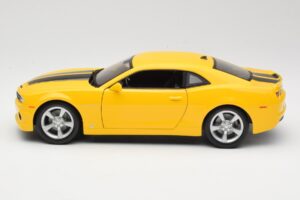 Chevrolet Camaro SS RS Jaune Maisto 1:18 31173 Métal Moulé — image 4 sur 8