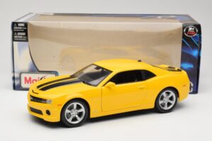 Chevrolet Camaro SS RS Jaune Maisto 1:18 31173 Métal Moulé — image 8 sur 8