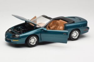 Chevrolet Camaro Z28 Cabriolet Vert American Muscle 1:18 7231D0 Métal Moulé — image 2 sur 8
