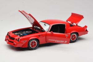 Chevrolet Camaro Z28 Yenko Turbo Z Rouge GreenLight 1:18 12999 Métal Moulé — image 2 sur 8