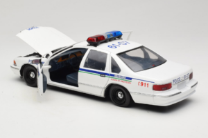Chevrolet Caprice Canada Police UT Models 1:18 21023 Métal Moulé — image 5 sur 8