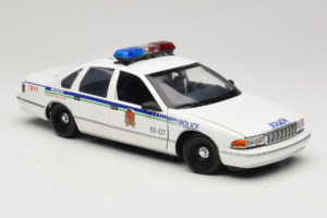 Chevrolet Caprice Canada Police UT Models 1:18 21023 Métal Moulé — image 6 sur 8