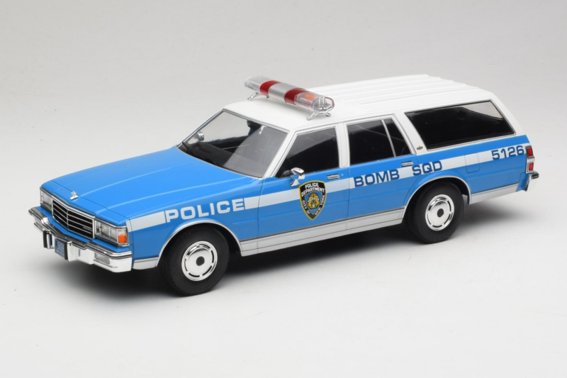 Chevrolet Caprice Estate Wagon NYPD MCG 1:18 MCG18477 Métal Moulé