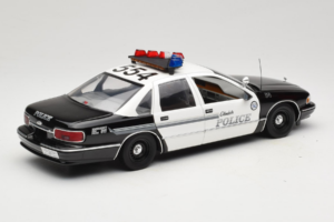 Chevrolet Caprice Glendale Police UT Models 1:18 21026 Métal Moulé — image 3 sur 8