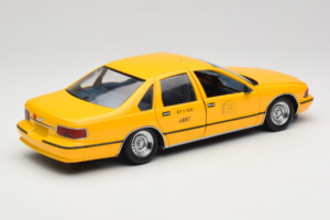 Chevrolet Caprice Taxi NYC UT Models 1:18 180142095-O1 Métal Moulé — image 3 sur 8
