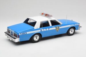 Chevrolet Caprice NYPD Voiture de Police MCG 1:18 MCG18360 Métal Moulé — image 2 sur 6
