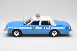 Chevrolet Caprice NYPD Voiture de Police MCG 1:18 MCG18360 Métal Moulé — image 3 sur 6