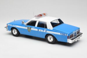 Chevrolet Caprice NYPD Voiture de Police MCG 1:18 MCG18360 Métal Moulé — image 5 sur 6