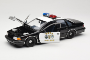 Chevrolet Caprice Californie Police UT Models 1:18 180142098 Métal Moulé — image 2 sur 8