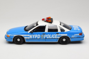 Chevrolet Caprice New York Police UT Models 1:18 180142097 Métal Moulé — image 4 sur 8
