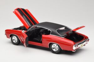 Chevrolet Chevelle SS 454 Rouge Maisto 1:18 531892 Métal Moulé — image 5 sur 8