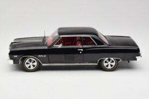 Chevrolet Chevelle Z-16 Noir American Muscle 1:18 AMM1061/06 Métal Moulé — image 4 sur 8